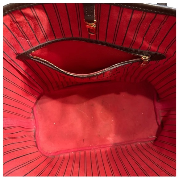 Louis Vuitton Iconic Neverfull MM - Picture 7 of 10